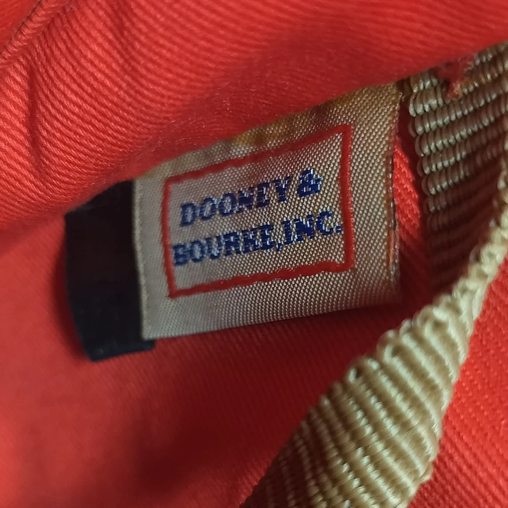 Dooney & Bourke Pebble Grain Zip Zip Satchel Bordeaux in great condition - Picture 14 of 16